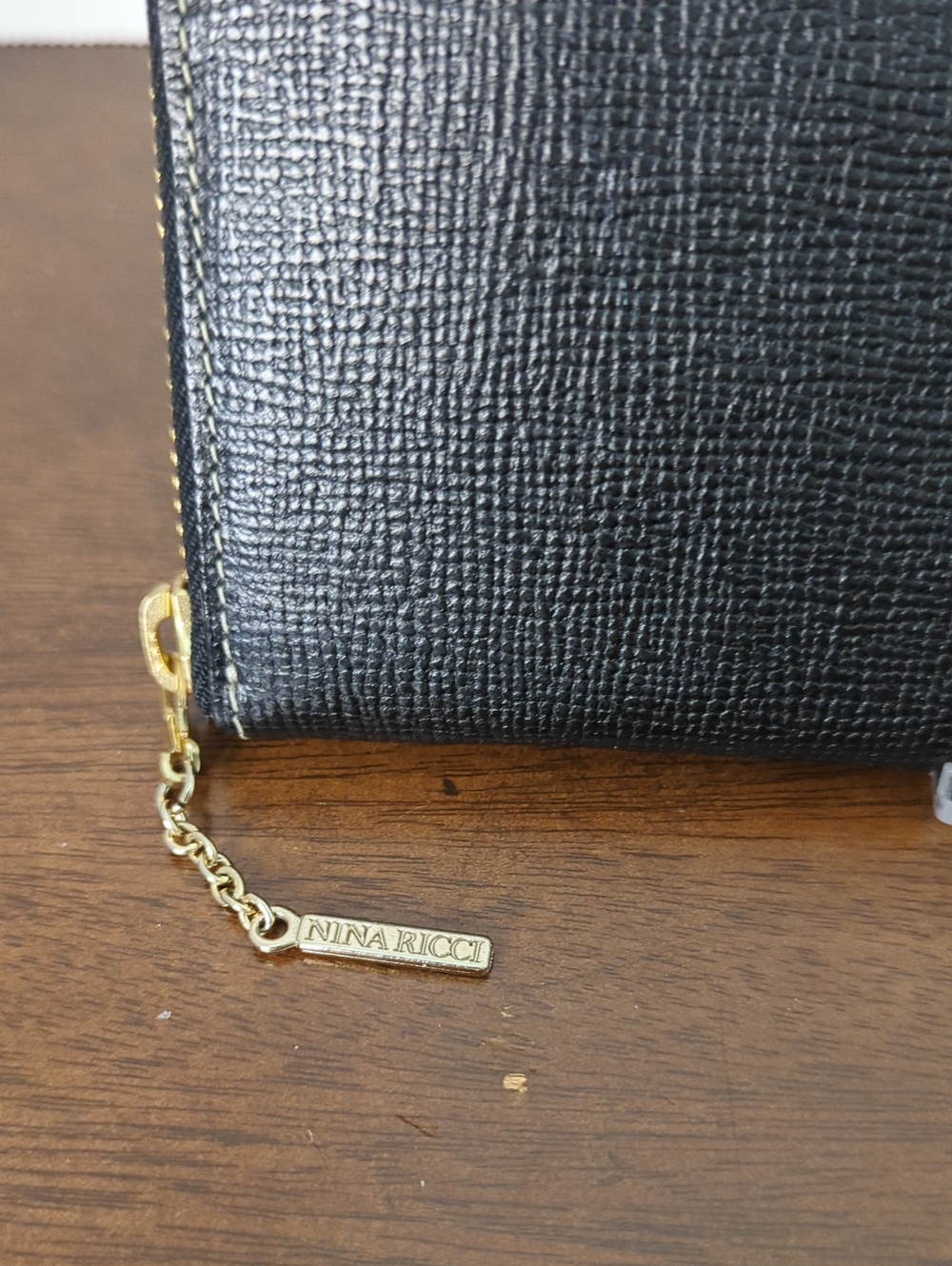 Nina Ricci Leather Zippy Wallet - Picture 3 of 11